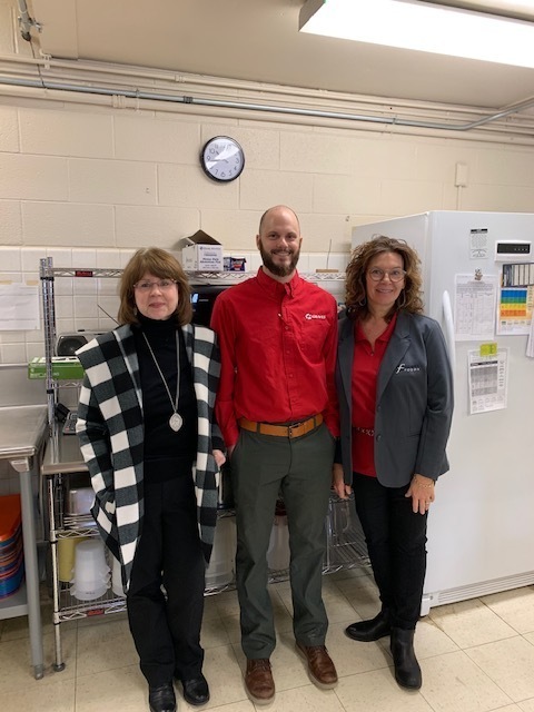 Lori Smith, Andrew Murray, and Laurie Coleson, all Graves Foods employees